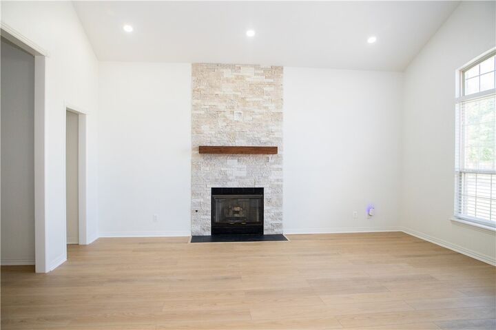 Property Photo: 705 Drake Street AR 72712