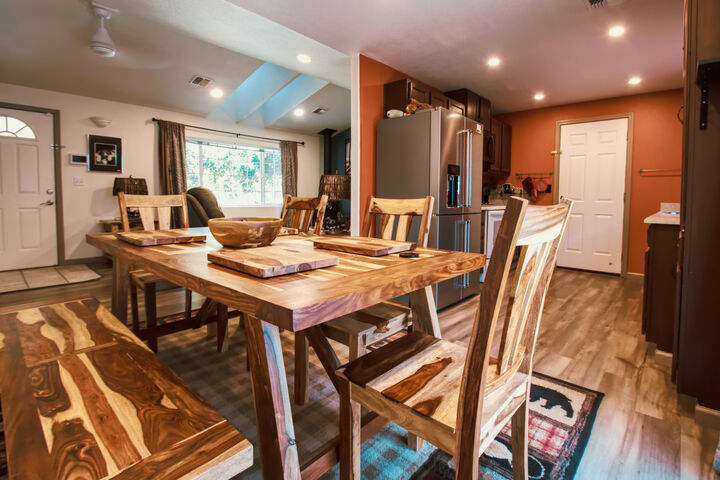 Property Photo: 1393 NW Conklin Avenue OR 97526