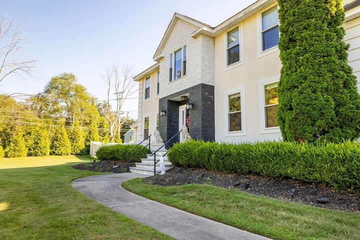 Property Photo:  2 Nollet Dr  MA 01810 