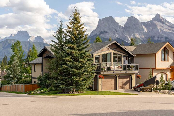 101 Wapiti Close  Canmore AB T1W 3B2 photo