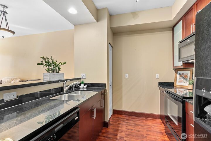 Property Photo: 259 W Bakerview Road C101 WA 98226