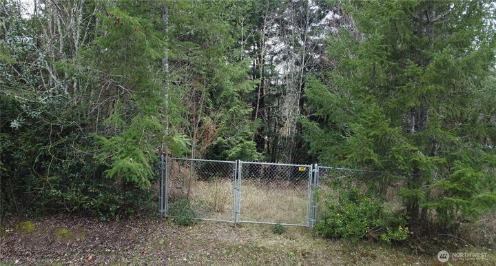 Property Photo:  9901  Windward Drive NW  WA 98502 