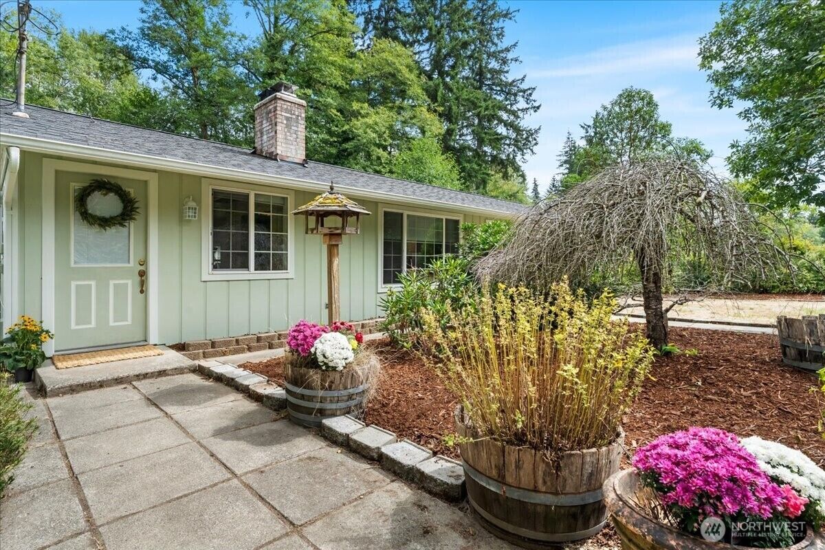 Property Photo: 13725 Creek View Drive SW WA 98367