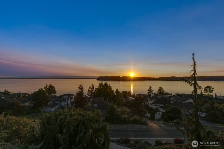 10413  66th Place W  Mukilteo WA 98275 photo