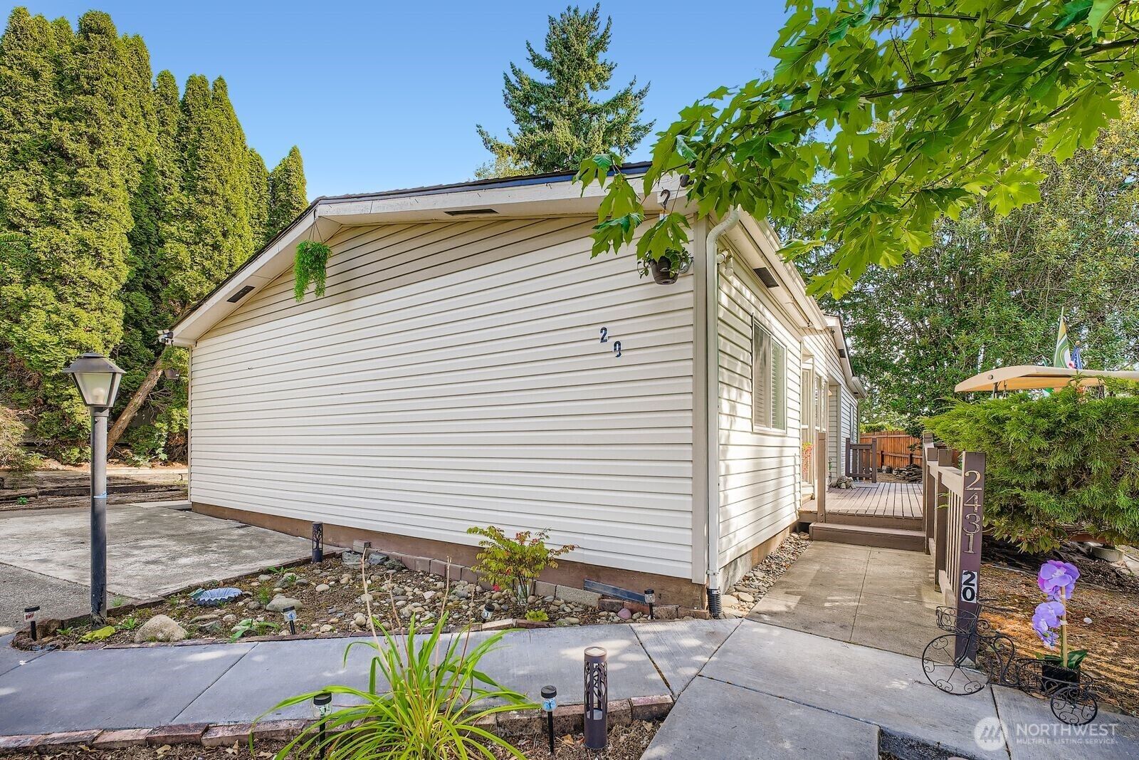 Property Photo: 2431 S 371st Street 20 WA 98003