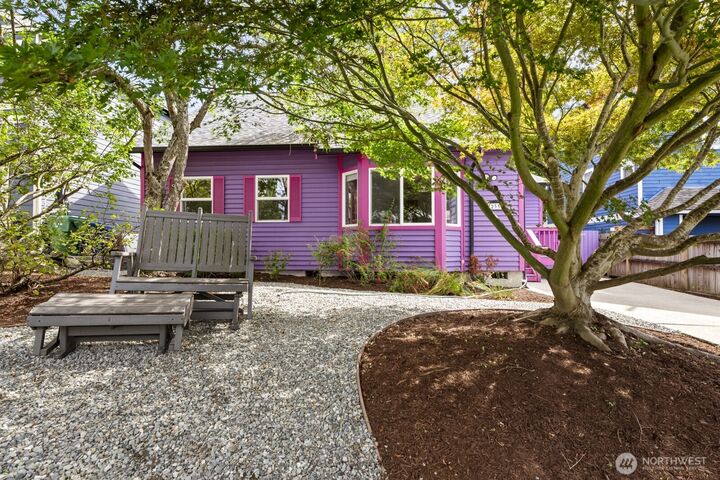 Property Photo: 12332 40th Avenue NE WA 98125