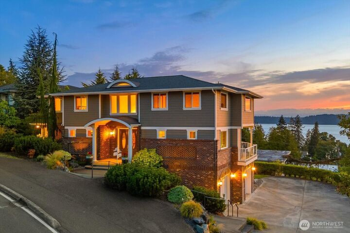 Property Photo: 603 Washington Avenue WA 98275