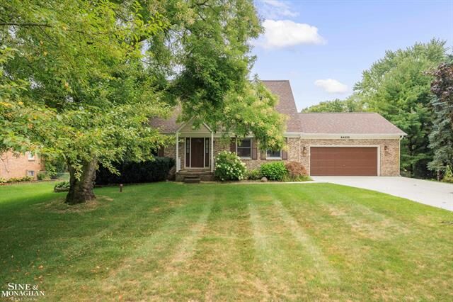 Property Photo:  64322 Tipperary Dr Drive  MI 48095 