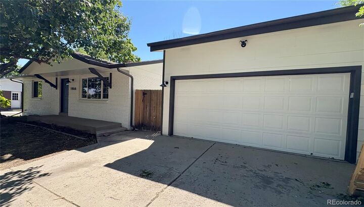Property Photo: 1466 Elmwood Lane CO 80221