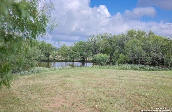Property Photo: 10454 S Foster Rd TX 78223