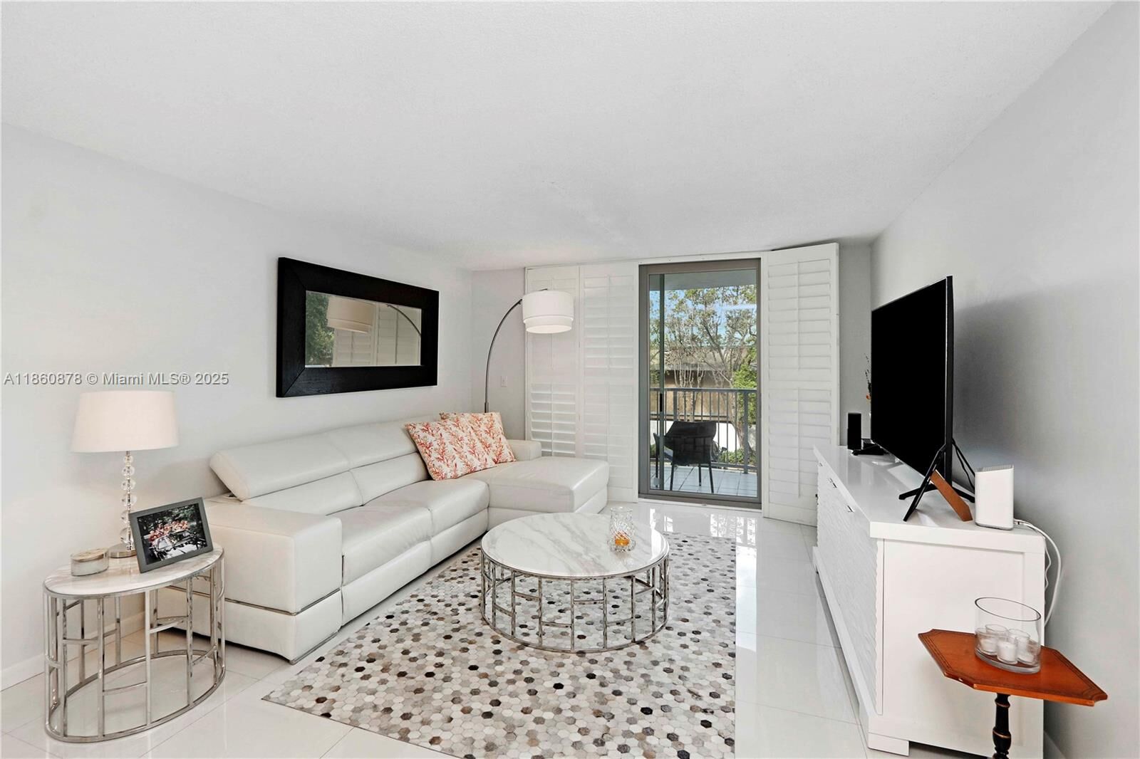Property Photo:  210 Sea View Dr 207  FL 33149 