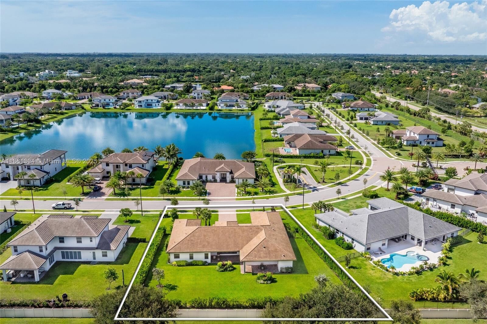 Property Photo: 11125 N Sierra Ranch Dr FL 33324