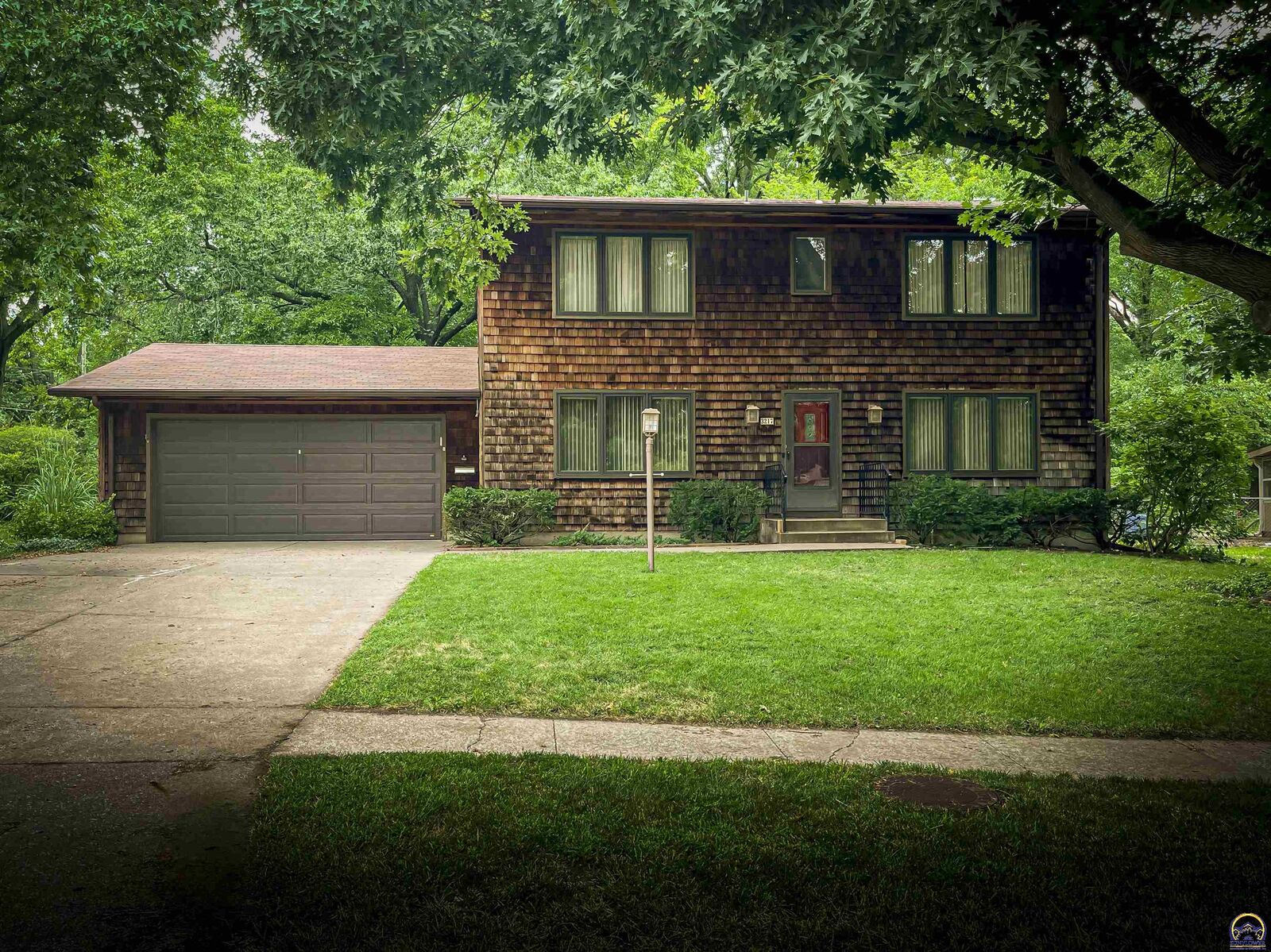 Property Photo: 3217 SW 33rd Ct KS 66614