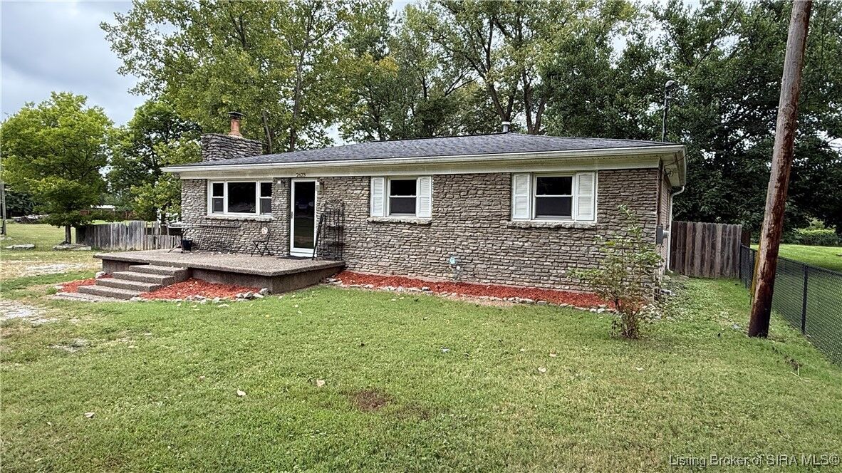 Property Photo: 2623 Coopers Lane IN 47172