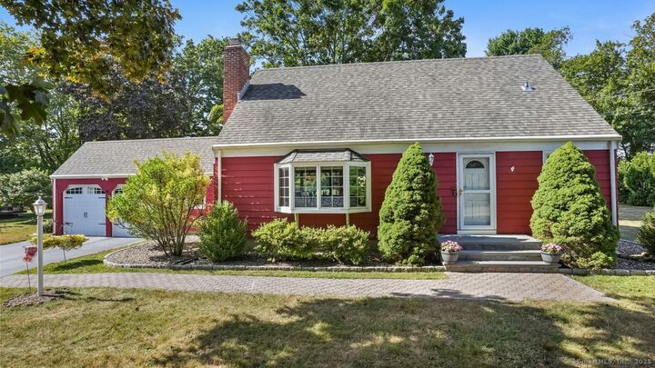321 Old Tavern Road  Orange CT 06477 photo