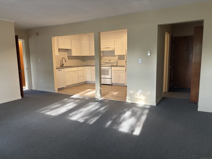 Property Photo: 986 Whalley Avenue A2 CT 06515