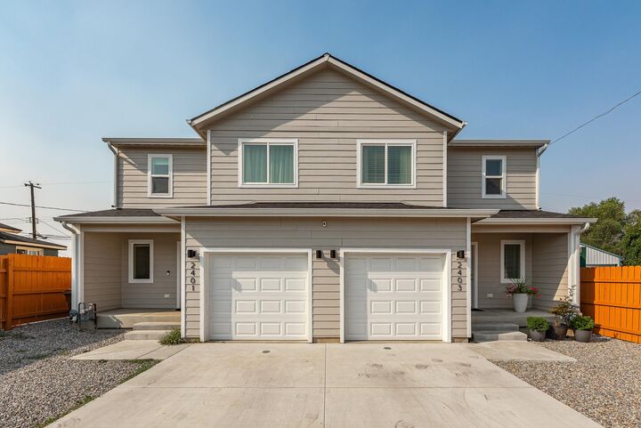 2401 E Longfellow Ave  Spokane WA 99207 photo