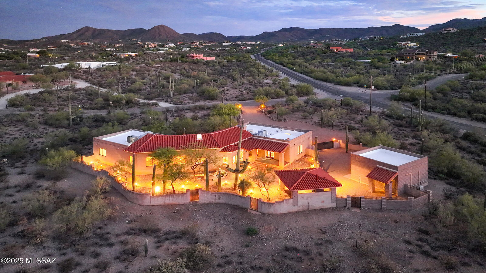 Property Photo: 4460 W Crestview Road AZ 85745