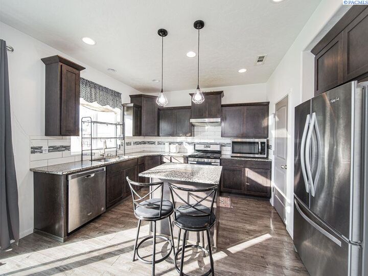 Property Photo:  5813 Sidon Ln  WA 99301 