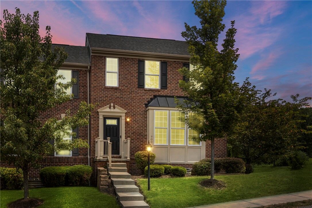 Property Photo: 700 Carver Dr PA 15090