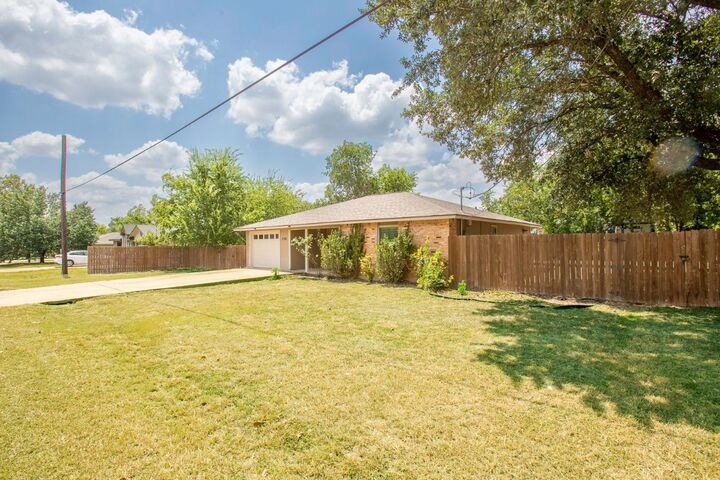 Property Photo: 2701 Peach Tree Lane TX 78613