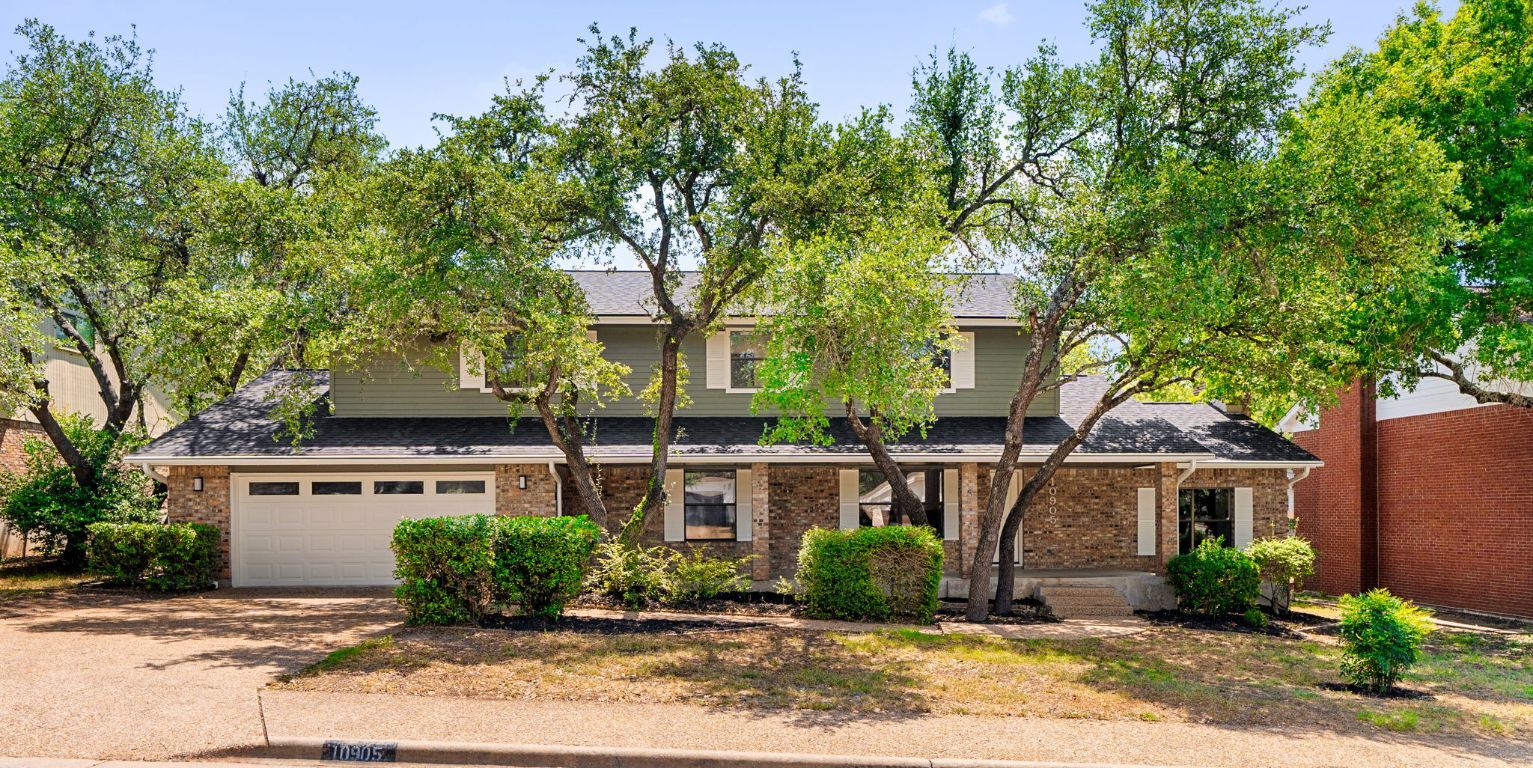 Property Photo: 10905 Chateau Hill TX 78750