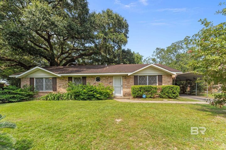 Property Photo:  4968 W Bavarian Drive  AL 36619 