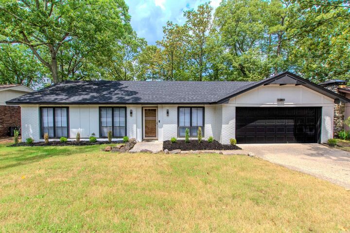 11808 Saint Charles Blvd  Little Rock AR 72211 photo