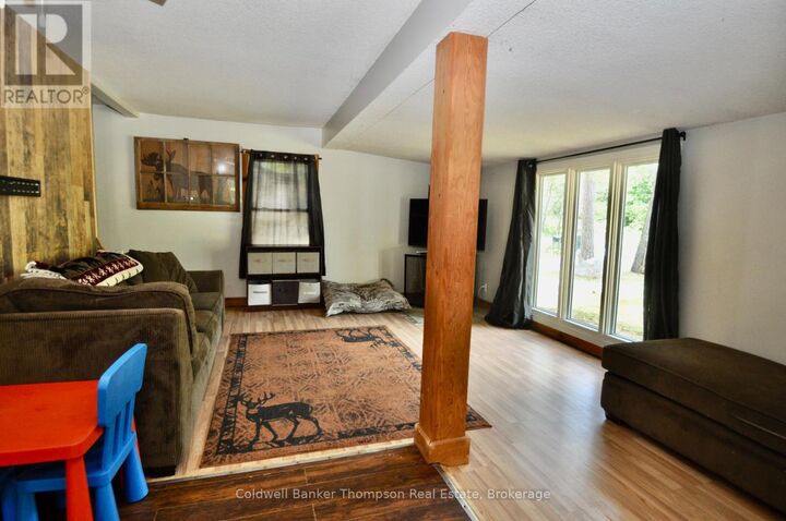Property Photo: 31 Hutcheson Beach Road ON P1H 1N4