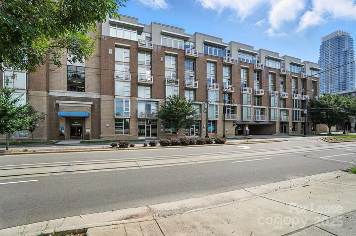 718 W Trade Street 302  Charlotte NC 28202 photo