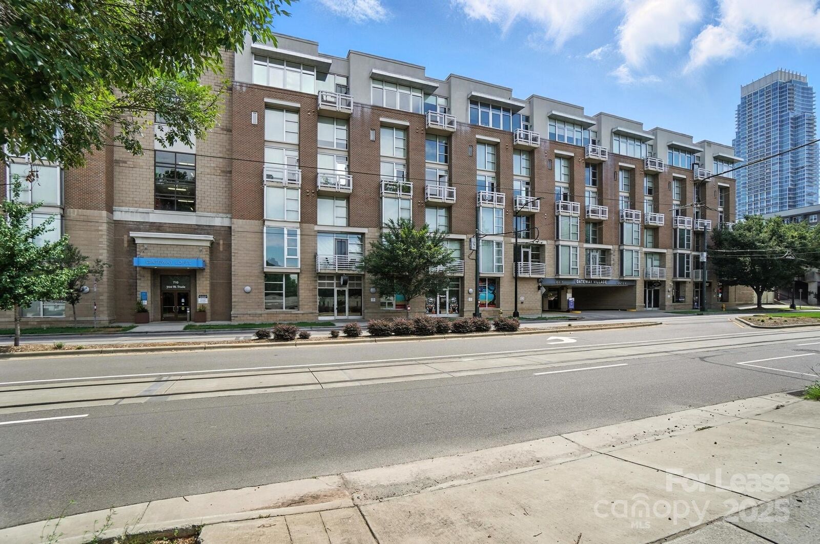 Property Photo: 718 W Trade Street 302 NC 28202
