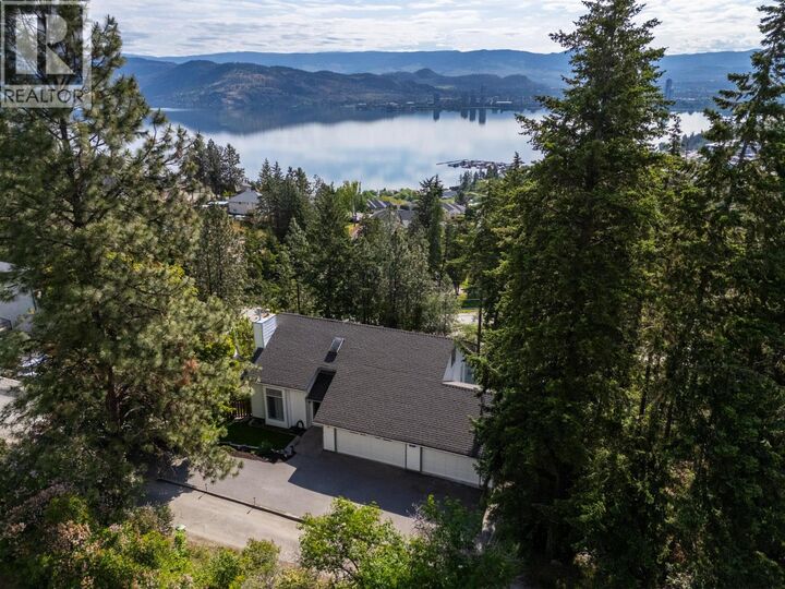 Property Photo: 1515 Scott Crescent BC V1Z 2X6