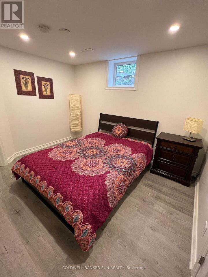 Property Photo:  70 Rossi Drive  ON L4H 3K7 