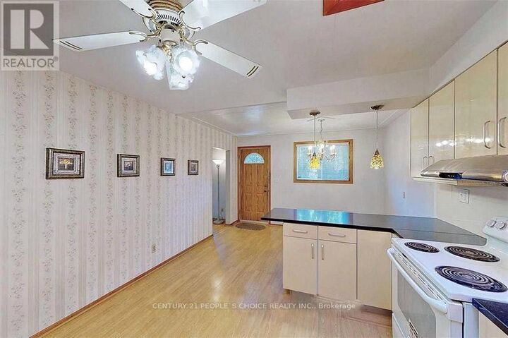 Property Photo:  122 Rifle Range Road  ON L8S 3B6 