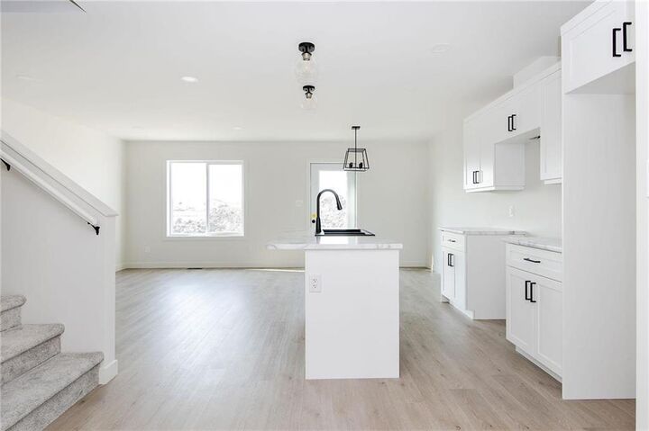 Photo de la propriété:  55 Kootenay Way  MB R5G 2Y1 