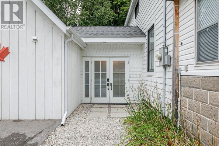 Property Photo: 421 Napier Street ON L9Y 3T8