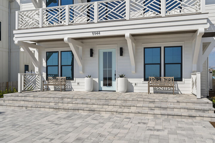 Property Photo:  5944 Gulf Drive  FL 32408 
