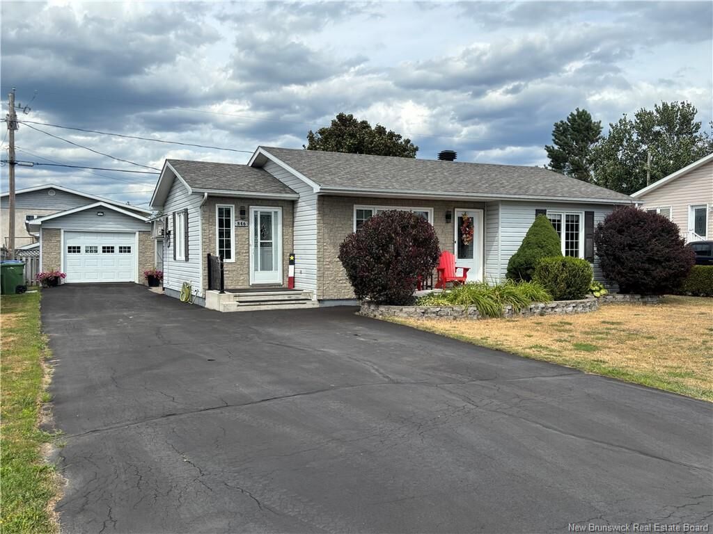 Property Photo: 846 Rue St-Pierre NB E8K 1S2
