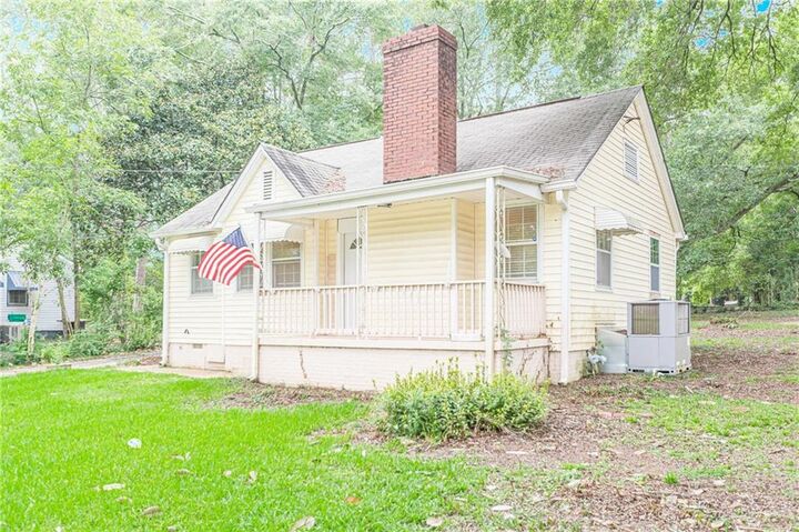 Property Photo: 739 N Greenwood Street GA 30240