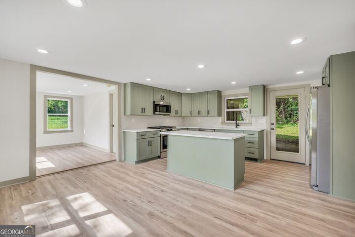 Property Photo: 250 Mill Street GA 30204