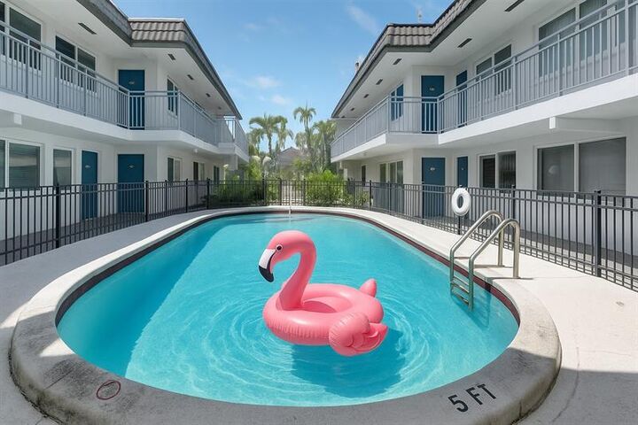 Property Photo: 1010 SE 15th St 112 FL 33316