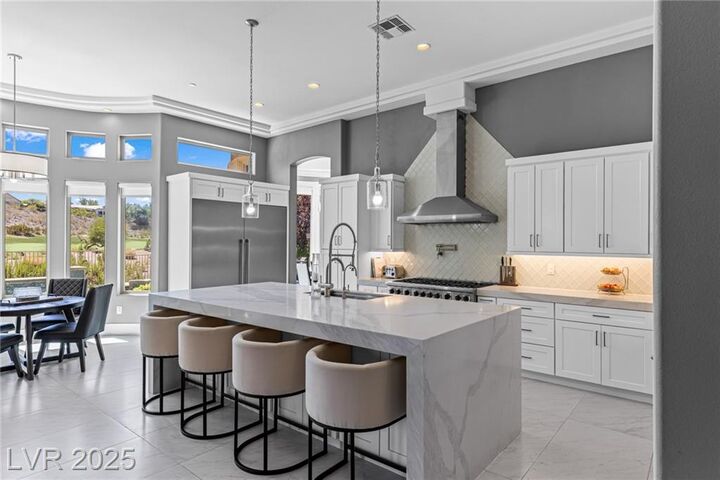 Property Photo:  9 Paradise Valley Court  NV 89052