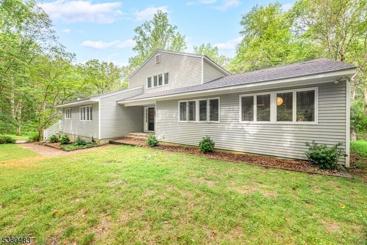 11 Indian Hollow Rd  Mendham Twp. NJ 07945 photo