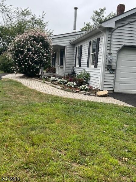 Property Photo: 43 Lime Kiln Rd NJ 07832