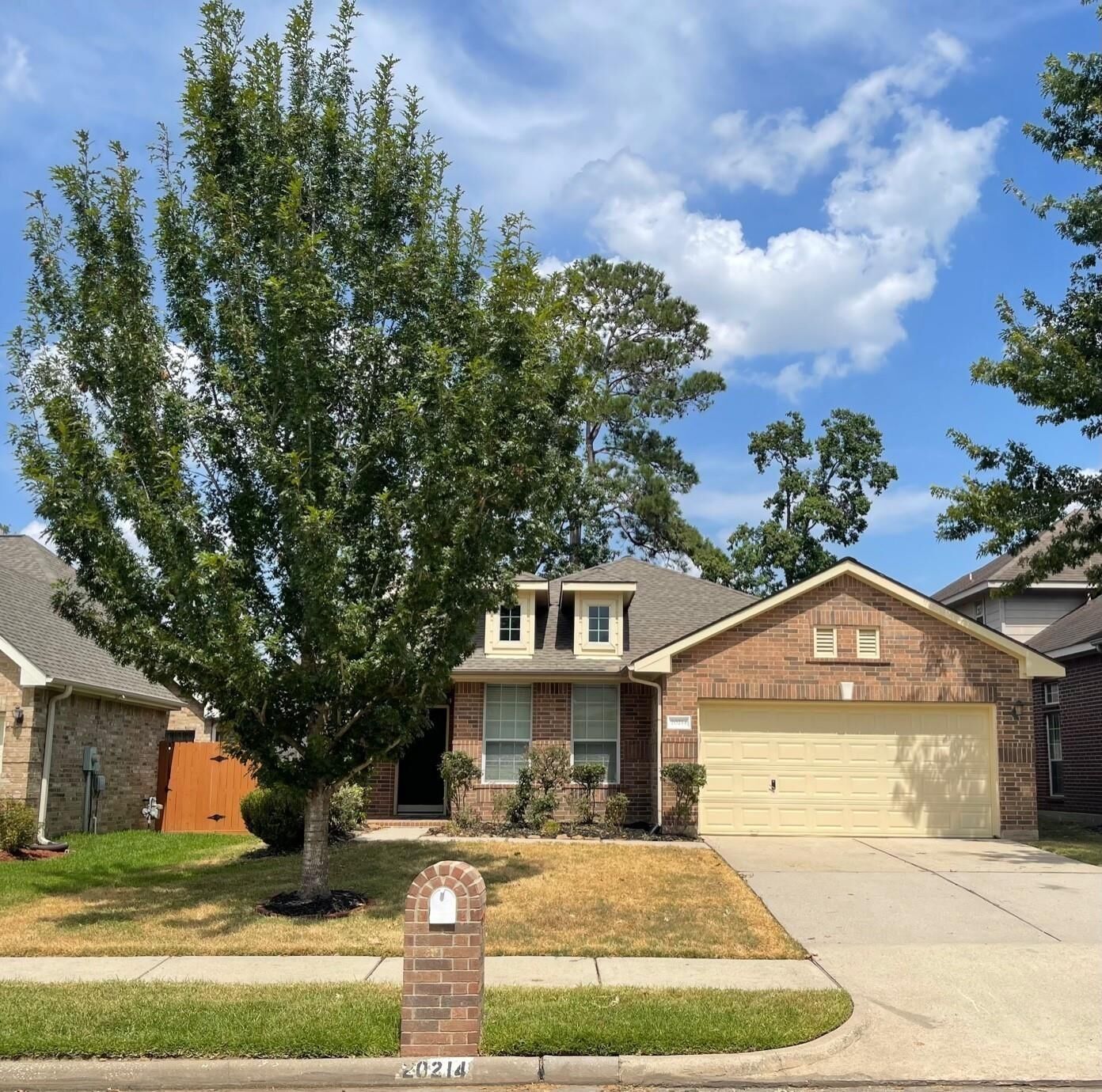 Property Photo: 20214 Cypresswood Estates Run TX 77373