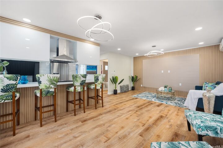 1812 Waiola Street A  Honolulu HI 96826 photo