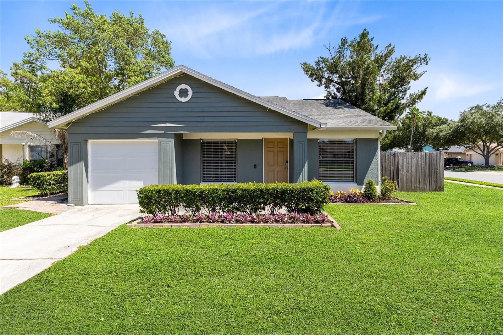 Property Photo: 1006 Wainright Drive FL 32765