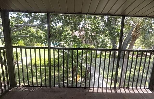 Property Photo: 900 La Costa Circle 6 FL 34237