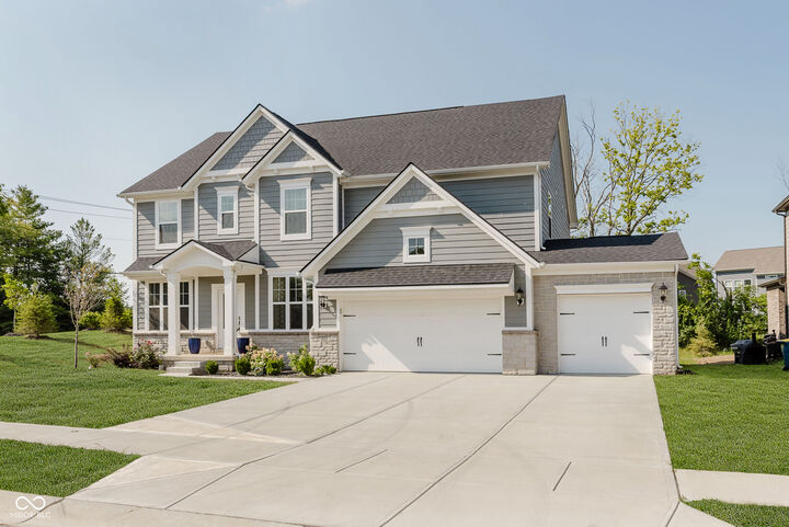 Property Photo: 6027 Brentwood Trace IN 46112