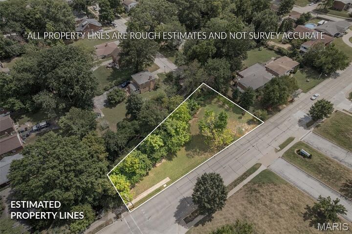7765 Weston Place  St Louis MO 63117 photo